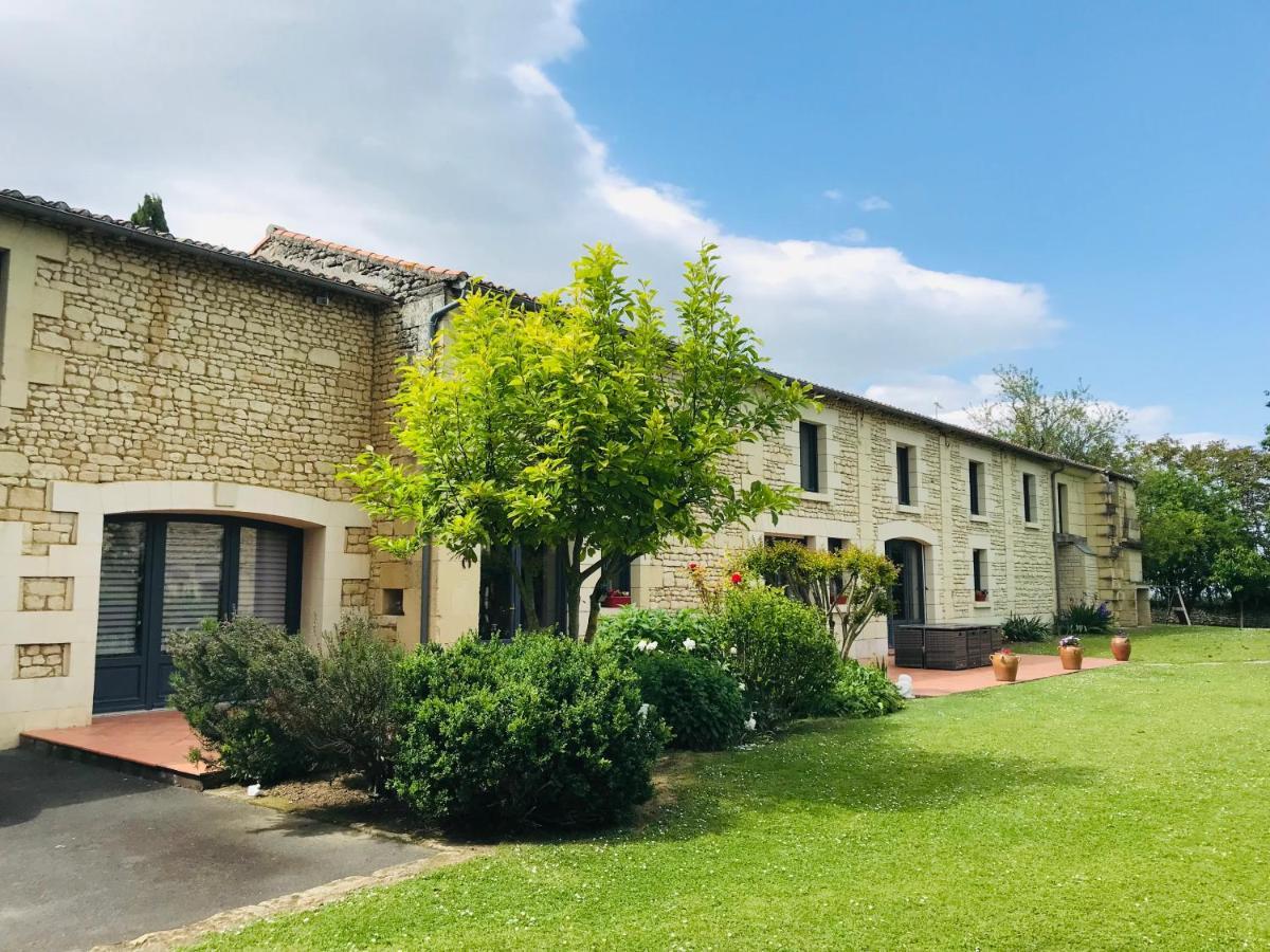 Gite Au Boom Coeur En Options Spa Et Repas Tourtenay 外观 照片
